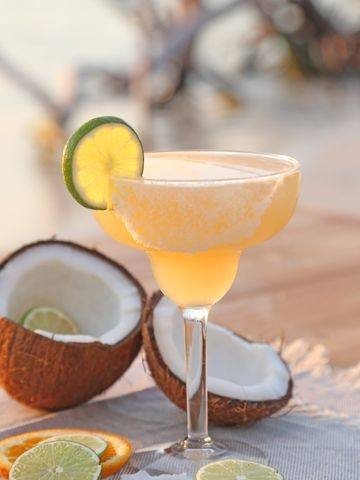 Fresh-fruit ISLE Bartend signature cocktail